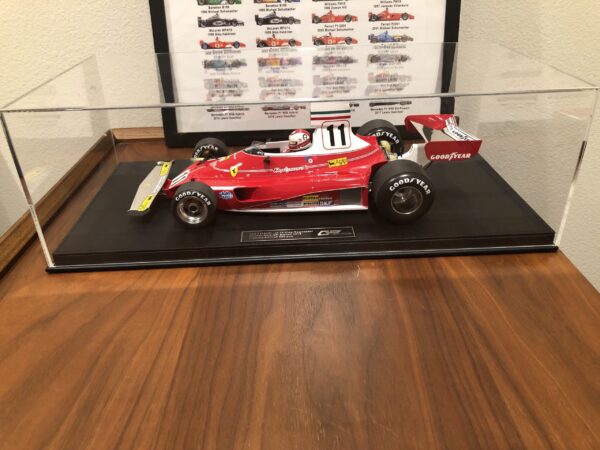 Model F1 GP Replicas 1/12 Ferrari 312 T Winner Italy GP Monza 1975 #11 w/driver C. Regazzoni - Image 4