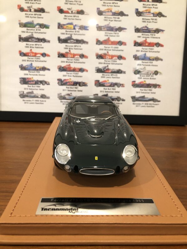 Tecnomodel Car Model 1/18 Ferrari 275 GTB/C Competizione 1965 British GP Racing Green LTD 40 pcs - Image 4