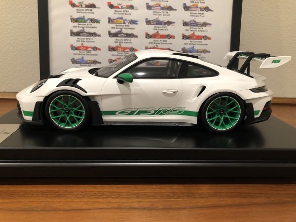 Spark Porsche 992 GT3 RS Tribute White Green Dealer Version New 1:12 Resin 126/300