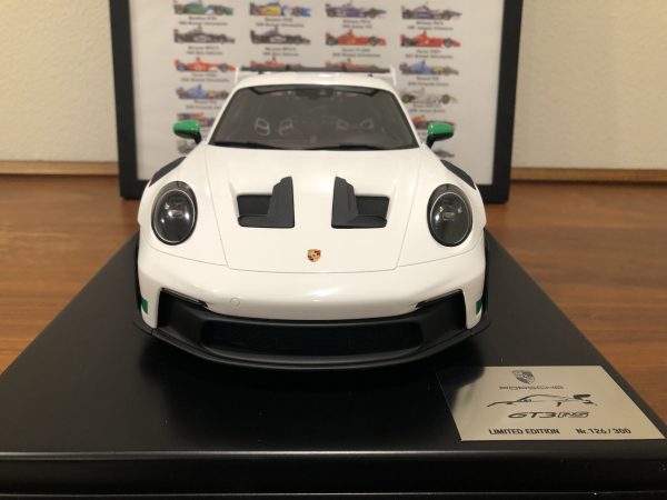 Spark Porsche 992 GT3 RS Tribute White Green Dealer Version New 1:12 Resin 126/300 - Image 2