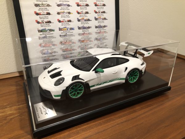 Spark Porsche 992 GT3 RS Tribute White Green Dealer Version New 1:12 Resin 126/300 - Image 7