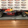 F1 model Spark 1/18 Aston Martin Red Bull Racing RB13 D. Ricciardo #3 3rd Spanish GP 2017 - Image 2