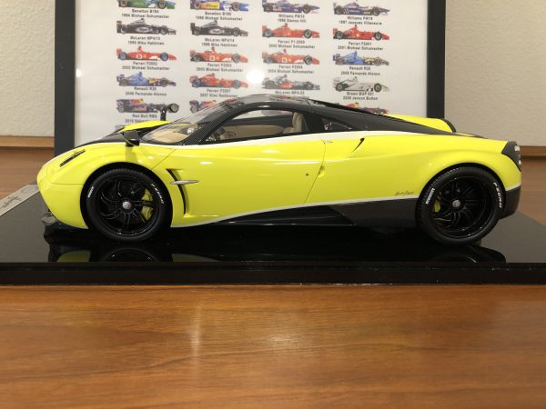 Model Car Bbr Models 1/12 Pagani Huayra 2013 Yellow Lime Ltd. 20 pcs