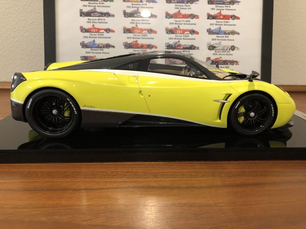 Model Car Bbr Models 1/12 Pagani Huayra 2013 Yellow Lime Ltd. 20 pcs - Image 2