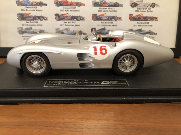 1/18 GP Replicas 1954 Juan Manuel Fangio Mercedes-Benz W196 #16 winner Italian GP Formula 1 World Champion