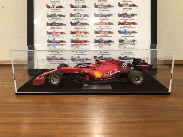 1/18 Looksmart Scuderia Ferrari SF21 No.55 Scuderia Ferrari British GP 2021 Carlos Sainz Jr. - Image 4