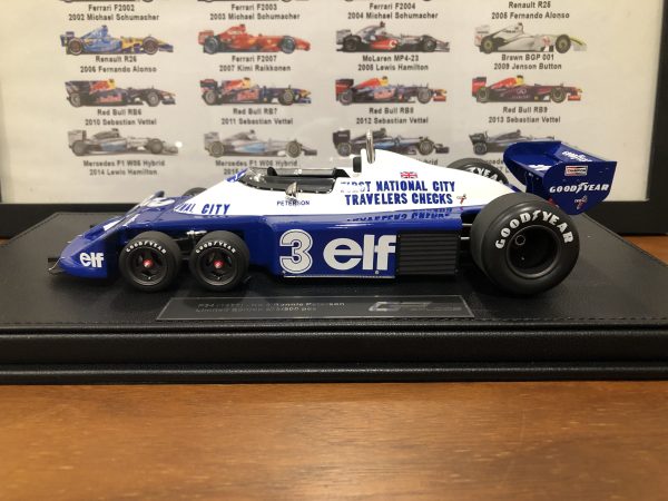 Modellino F1 GP Replicas 1/18 Tyrrell P34/2 Elf Ford 6 wheels 1977 #3 R. Peterson