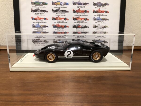 1/18 Spark 1966 Ford GT40 MK II #2 Winner 24h LeMans Shelby-American Inc. Bruce McLaren, Chris Amon Car Model - Image 5